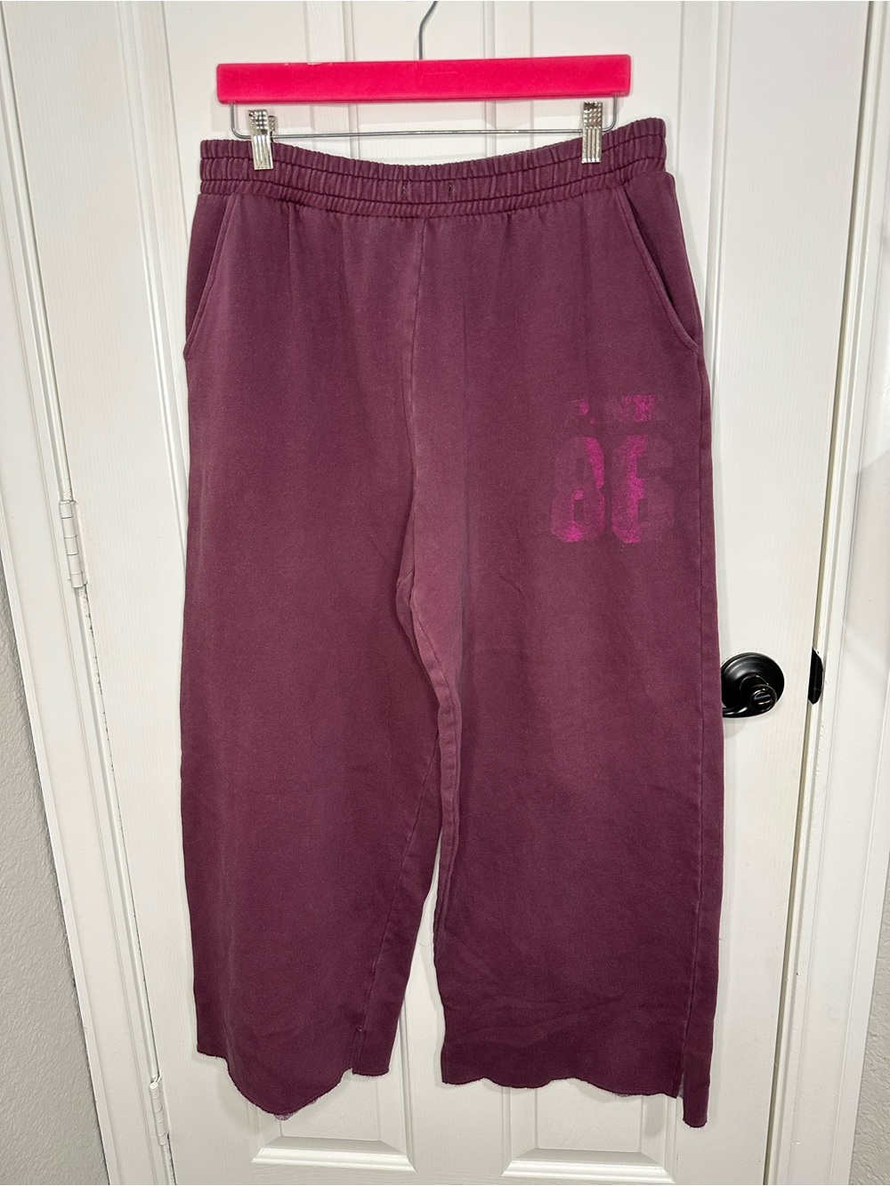 VS PINK Maroon Pink “PINK 86” Jersey Logo Wide Leg Raw Hem Sweatpants L Skater - Picture 2 of 9